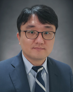 headshot of a man